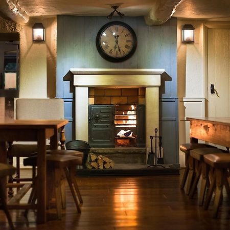 The Fenwick Steak & Seafood Pub Otel Claughton Dış mekan fotoğraf